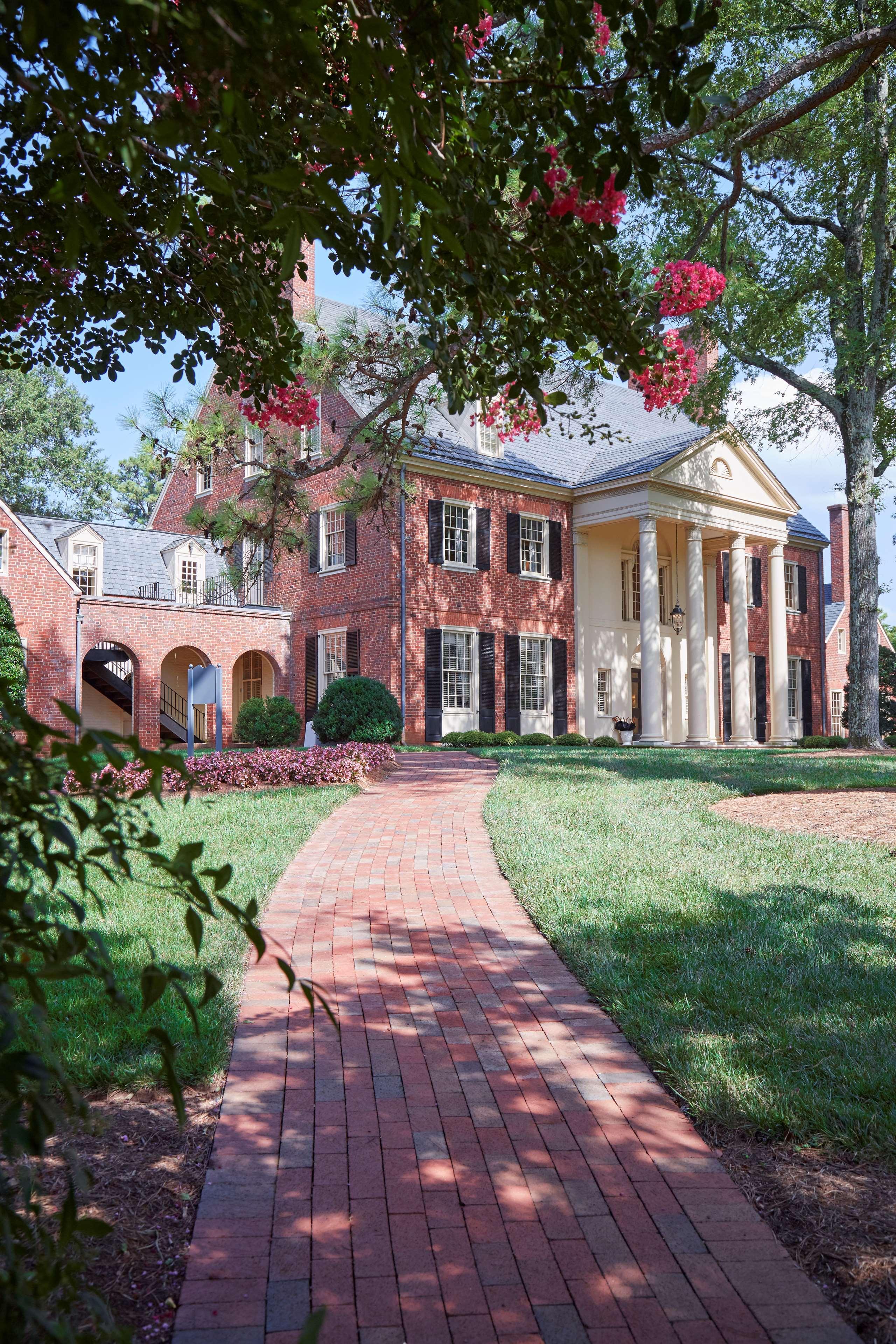 Hilton Durham Near Duke University Hotel Exterior photo